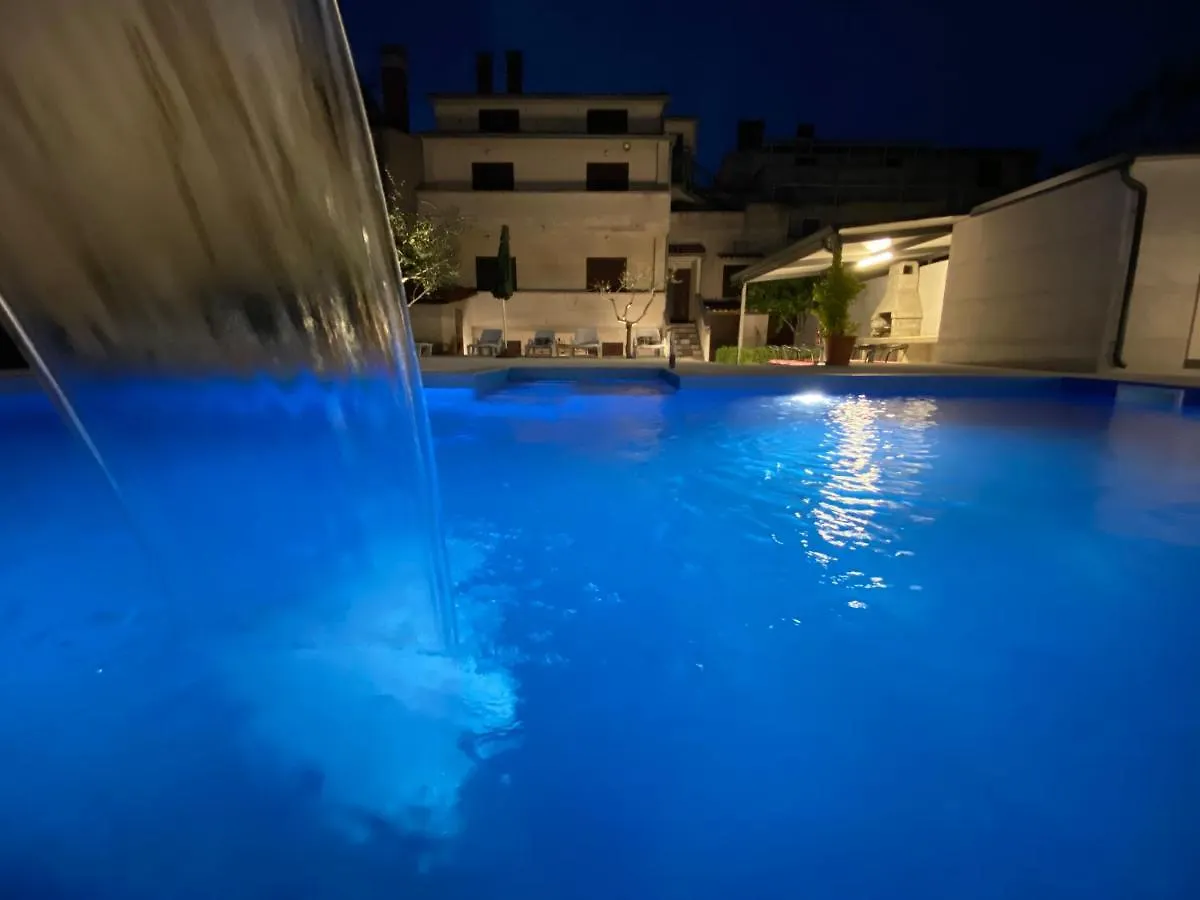 Prázdninový dům Vila House Pula 2080