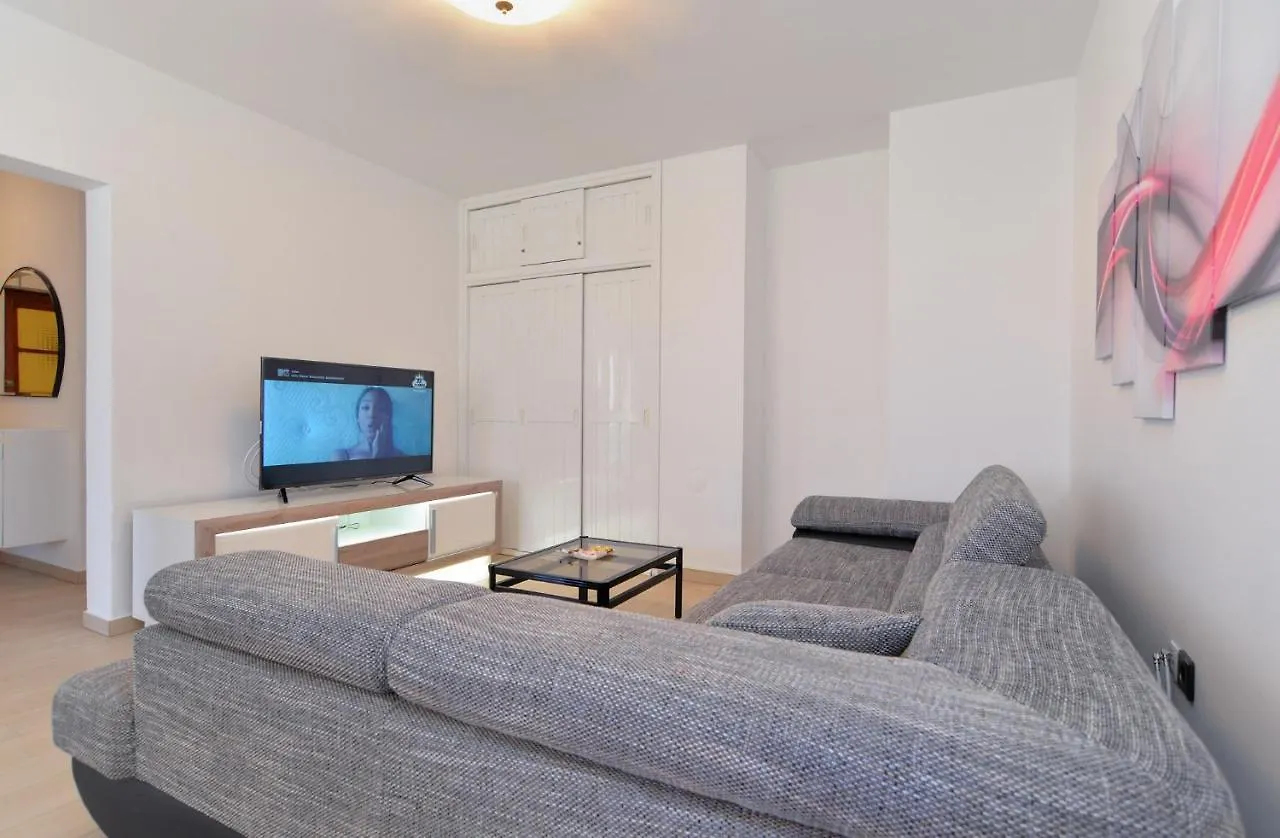 House Pula 2080 Villa